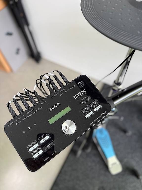 Yamaha Musikinstrumente: Batterie électronique complète Yamaha DTX532K + accessoires – Gebraucht aus Conthey von monigan 1