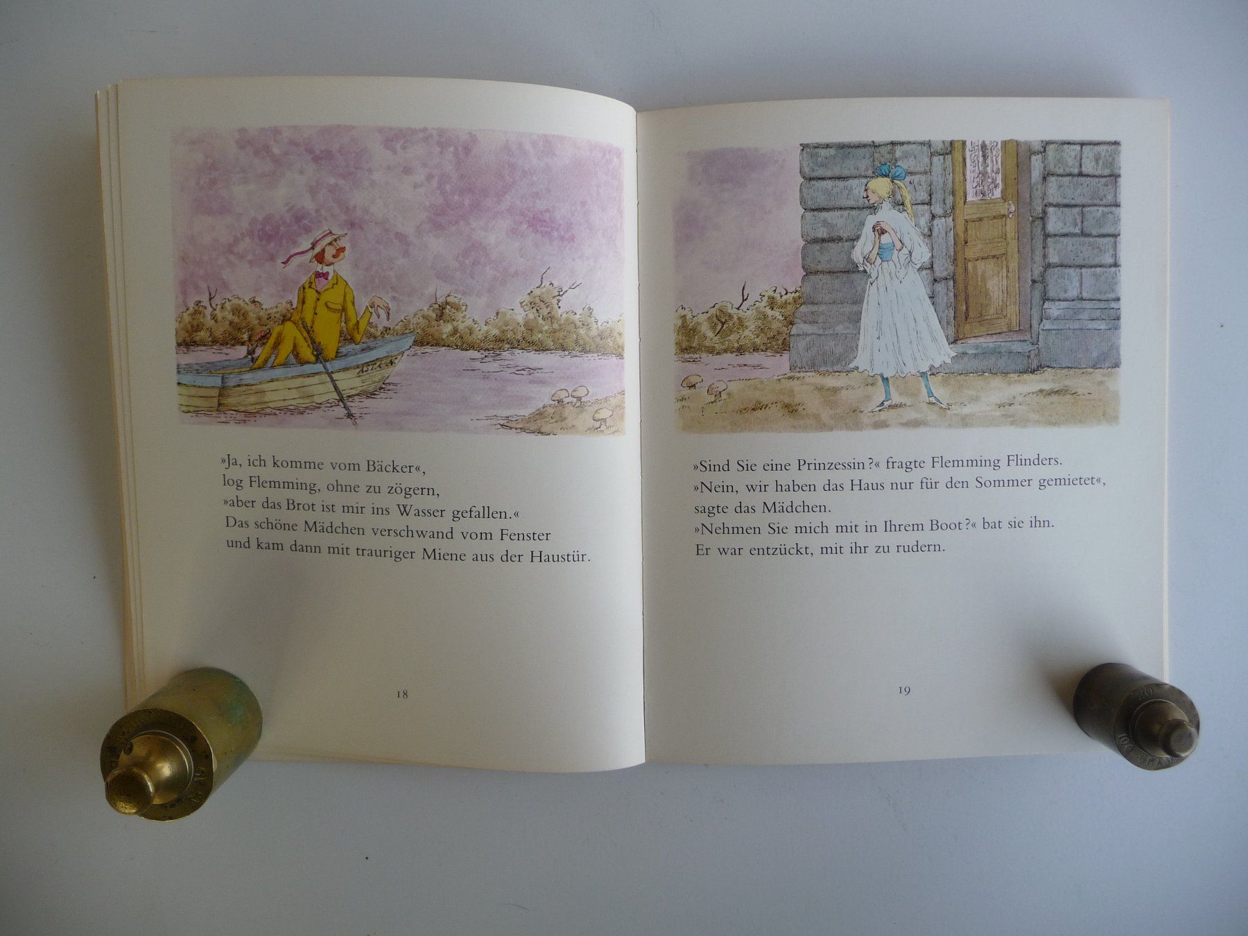 Libri: EDWARD GOREY- SCHLOSS SPINNWEB, ANTIKES KINDERBUCH – Usato da Aesch BL venduto da Imoonlight 4
