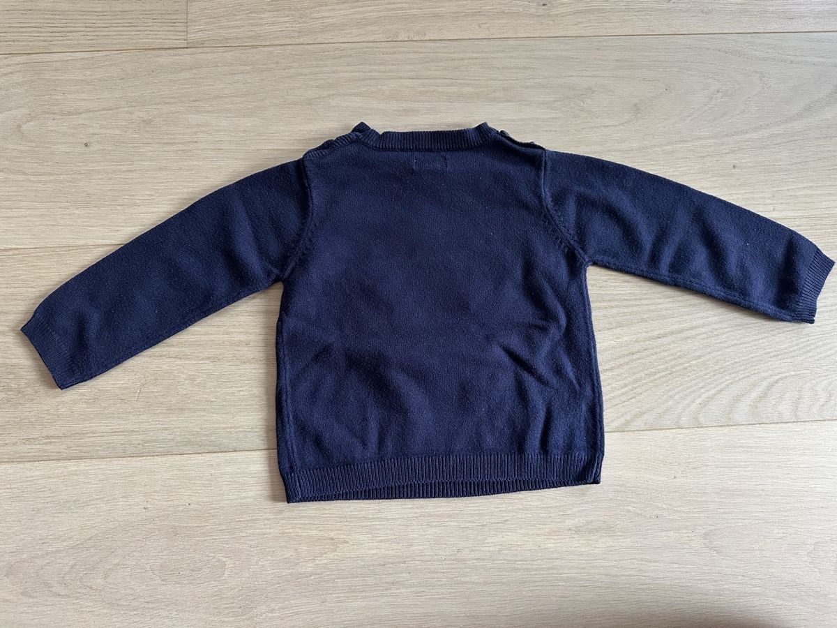 Pulls et sweat-shirts: Pull sweat 18 mois étoile bleu marine  – Neuf (Voir description) à Collonge-Bellerive par tan_rn2p 1