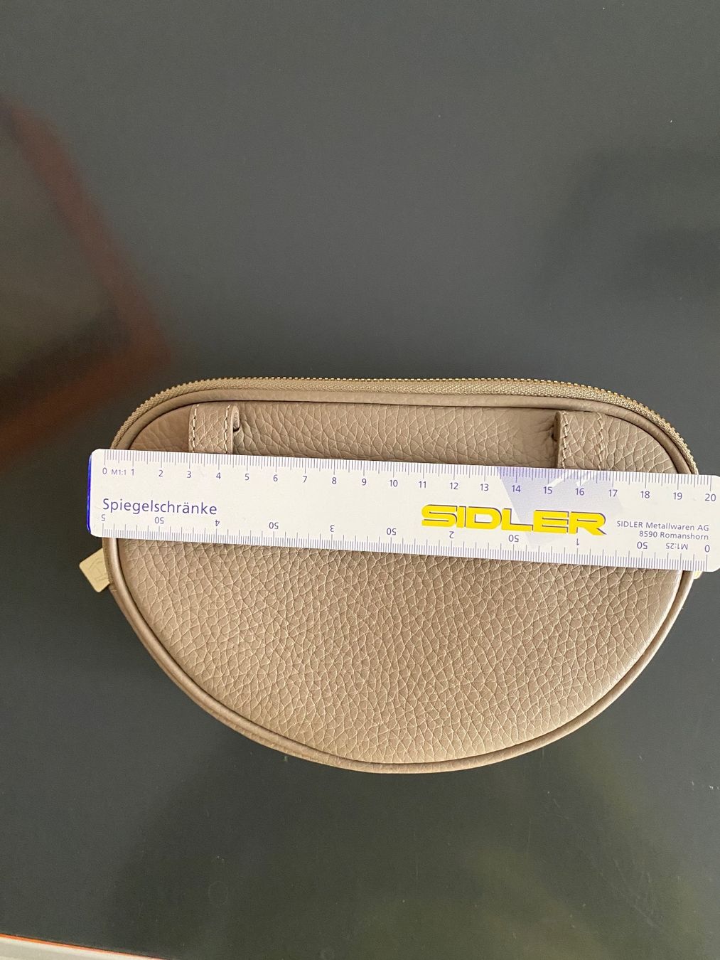 Aigner Taschen für Damen: Aigner Bauchtasche beige/ètoupe. NEU – Neu (gemäss Beschreibung) aus Zug von Pereromi 6
