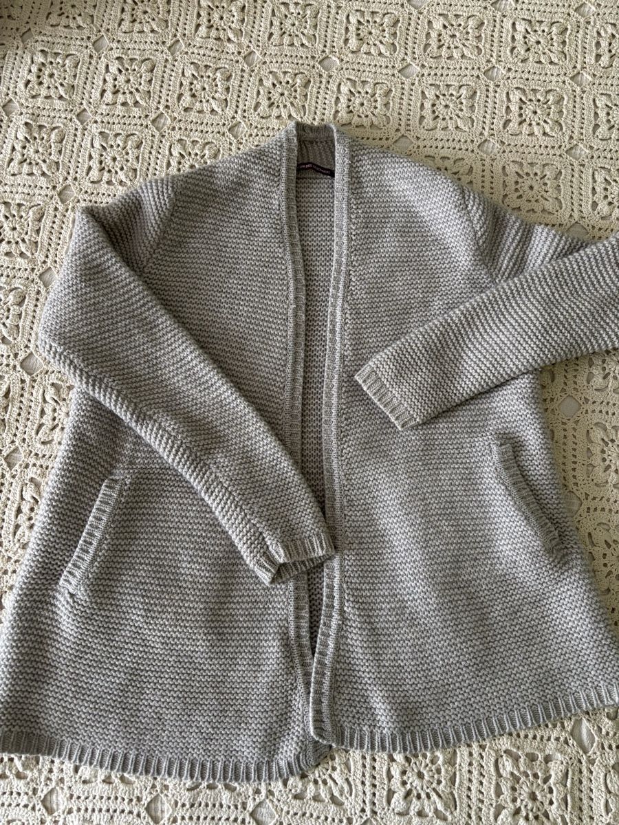 Comptoir des Cotonniers Jacken: COMPTOIR DES COTONNIERS STRICKJACKE – Gebraucht aus Pratteln von sab_whk9