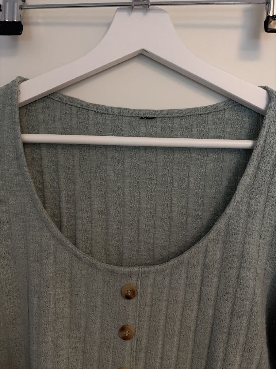 Pullover & Sweatshirts: Pullover – Gebraucht aus Olten von edona_muslija 2
