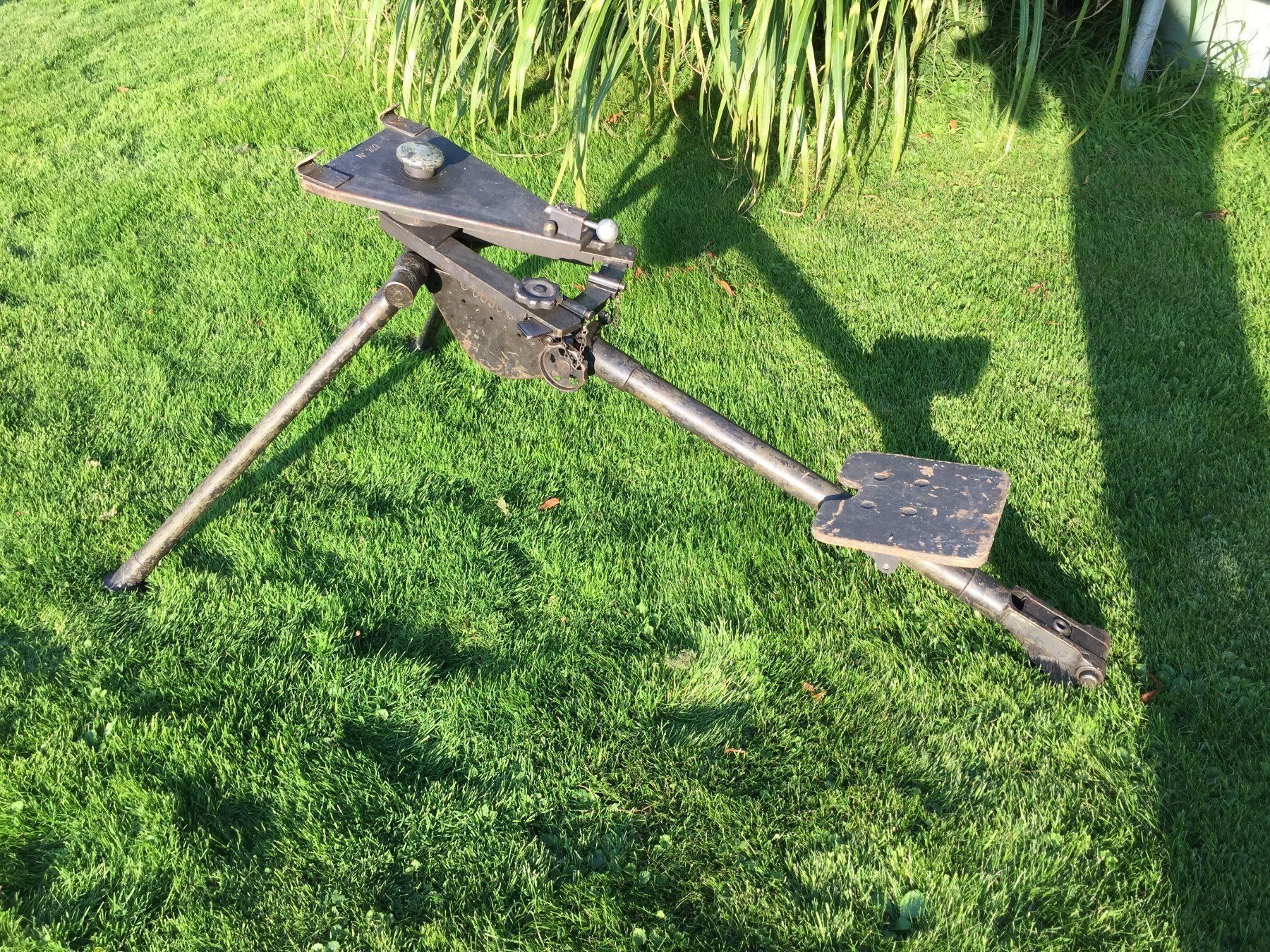 Supporti a parete: Lafette mit Sitz – Usato da Oberriet SG venduto da Wingcommander