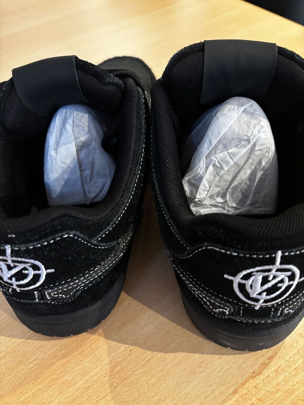 Scarpe da uomo: Vicinity Akimbo Lows, Phantom Black/Dark Grey, EU 45 – Usato da Thun venduto da Nortshore0 2