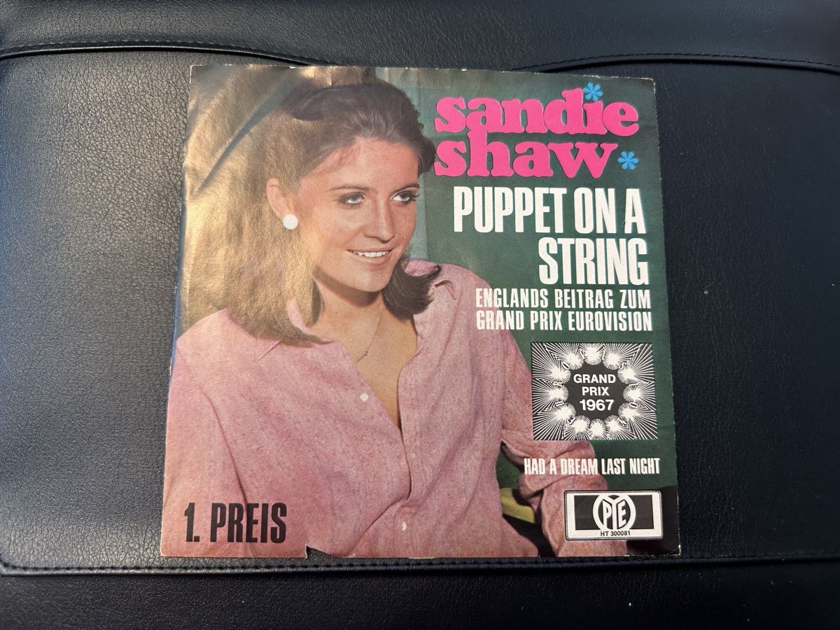 Dischi in vinile: Sandie Shaw "Puppet on a String" - Schallplatte – Usato da Zollikofen venduto da Taximan89
