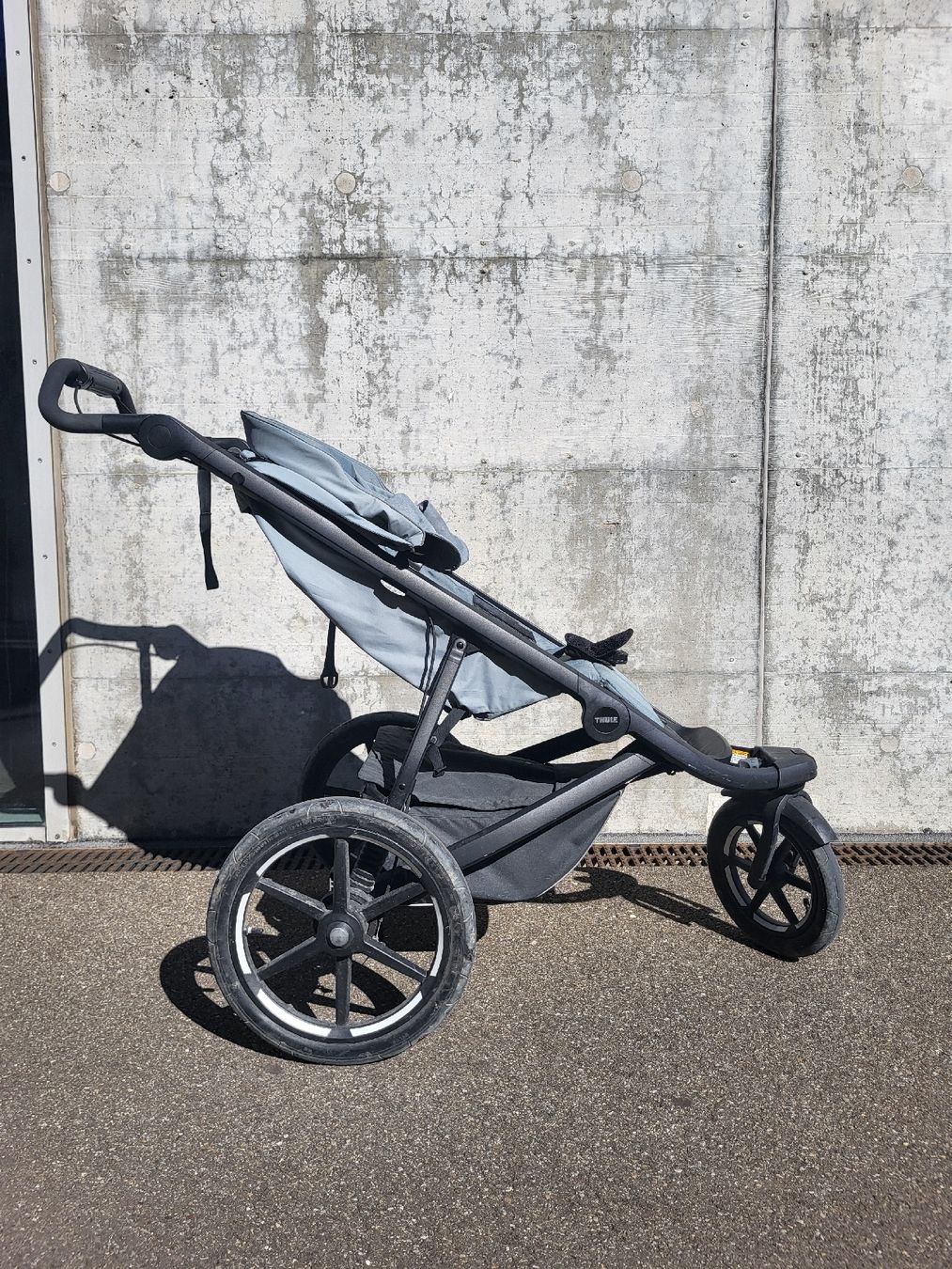 Thule Carrozzine: Thule Urban Glide 3 Kinderwagen – Usato da Zürich venduto da Jul_86jc