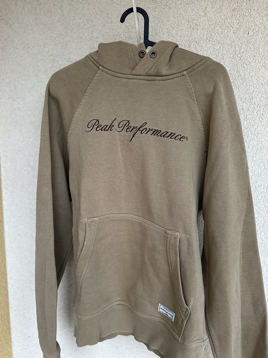 Peak Performance Pullover & Sweatshirts: Peak performance sweatshirt – Gebraucht aus Lugano von GGcloset