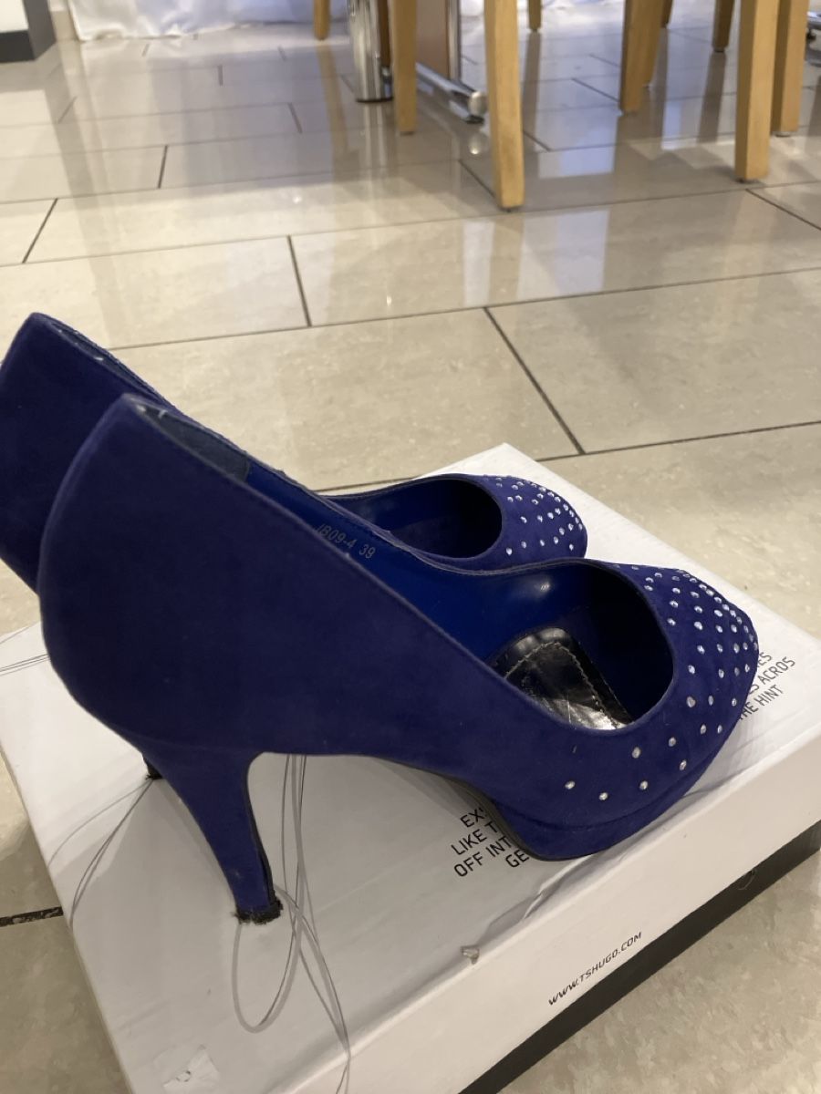 Scarpe da donna: Chaussures à haut tallons pour une grande élégance – Nuovo (secondo la descrizione) da Bex venduto da epsonstylus 2