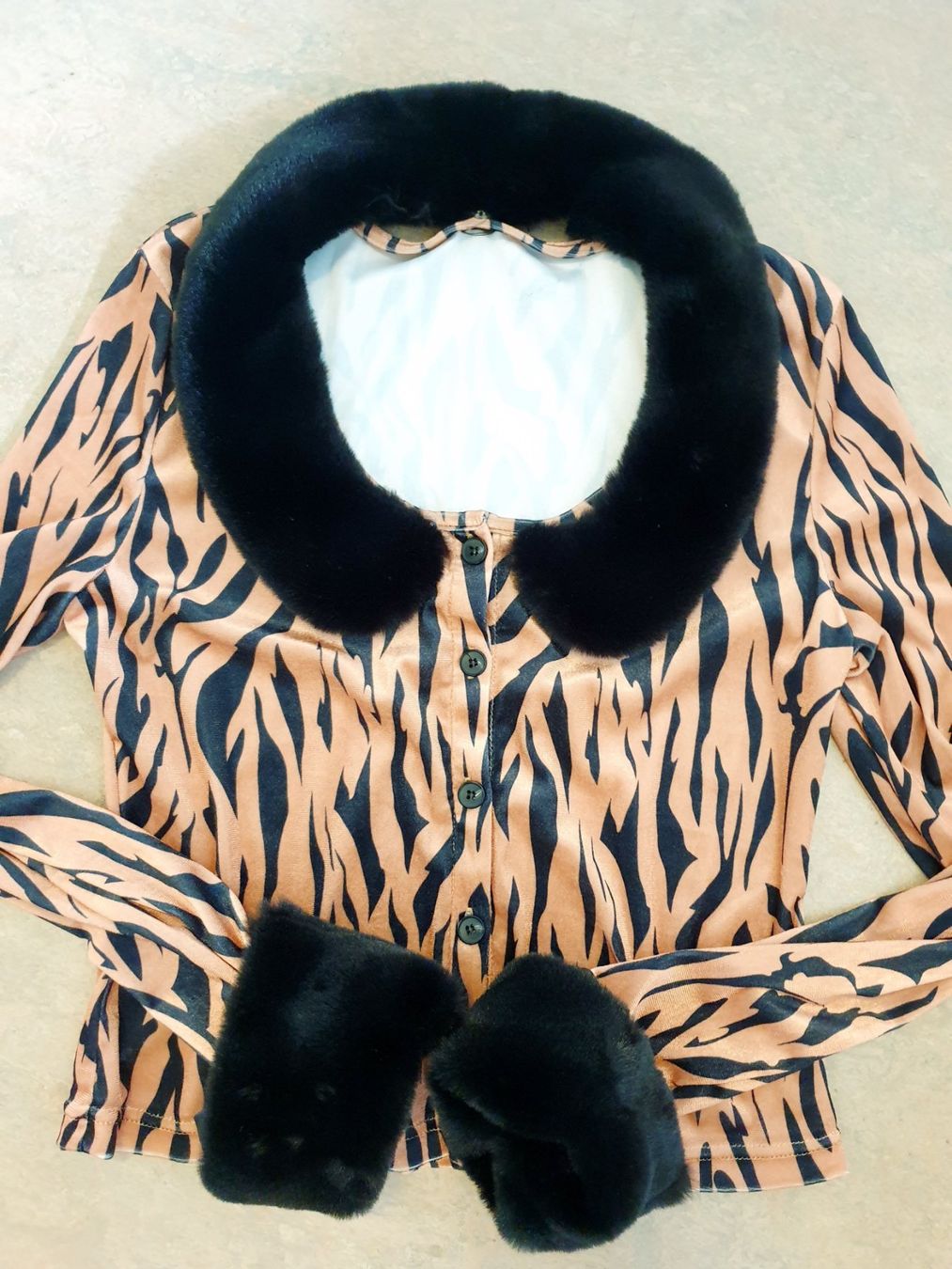 Chemisiers: BLUSE JACKE SAMT ANIMAL PRINT S 36 TOP ZU BLUSE PULLOVER – Neuf (Voir description) à Elsau par the-colorful-side 1