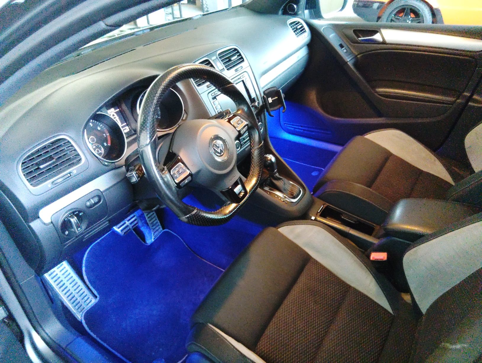 VW Autos: VW Golf 6 R Allrad 4Motion – D'occasion à Forst par Kiwi3689 1