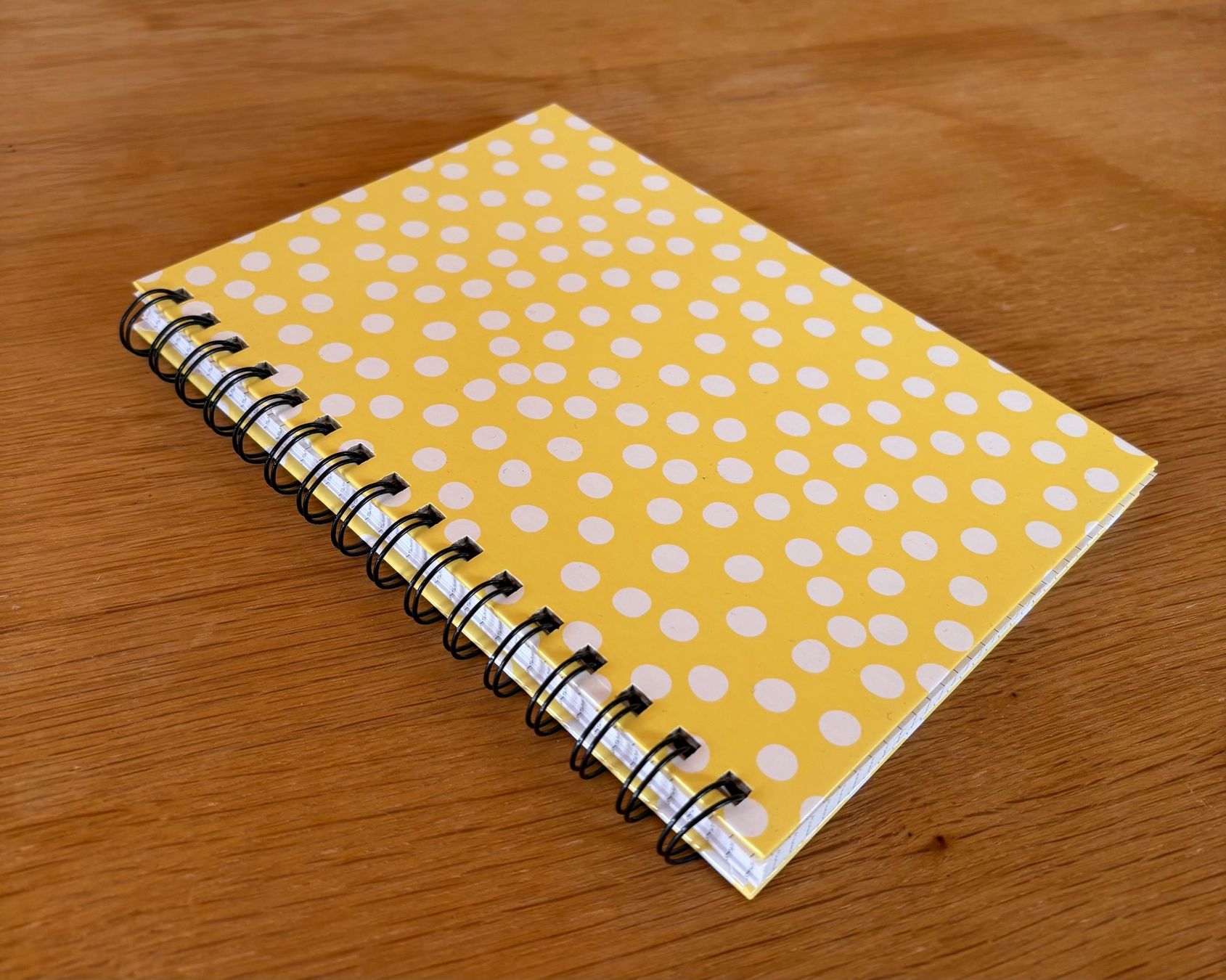 Schreibblöcke: Notizbuch / Ringheft Polka Dots,Hardcover – Neu (gemäss Beschreibung) aus Siblingen von Vany_McDougall 7