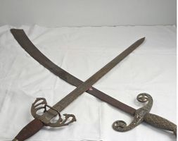 Antikes Degen-/Säbelpaar, reich verziert, wohl 19. Jh.