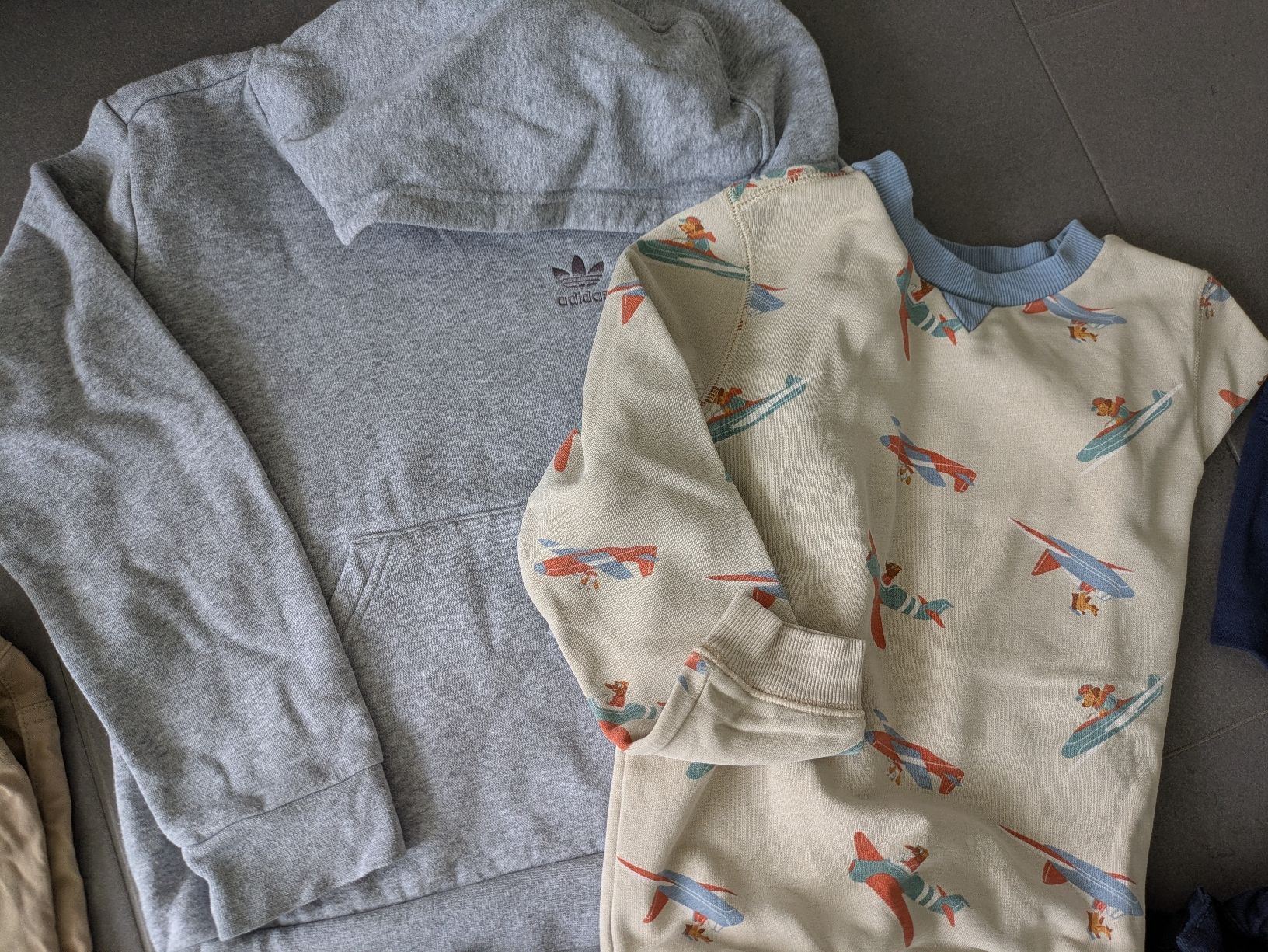 Lotti & Set di vestiti: lots de vêtements 116cm – Usato da Ittigen venduto da Flopom 4