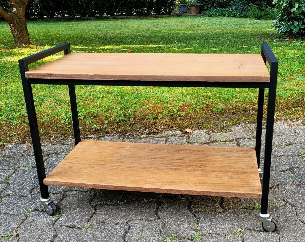 Carrelli di servizio: Servierwagen 1970 Danish Design – Usato da Unterengstringen venduto da orpheo13 1