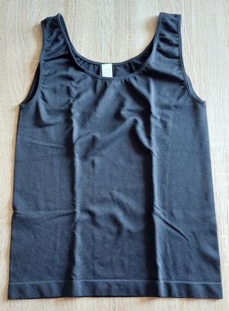 4x neue Damen Achsel Shirt / Top / Unterhemd / Sport