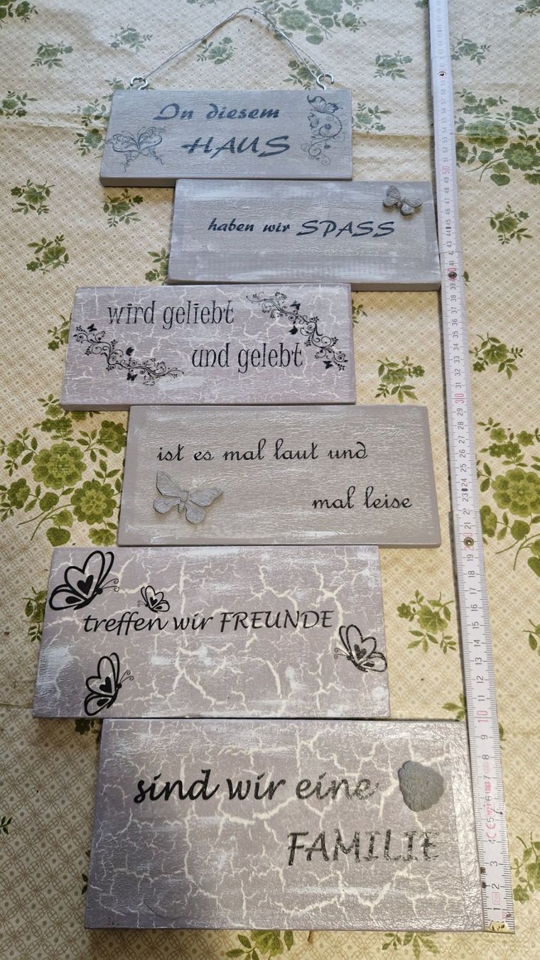 Alle Dekorationen: Holzschild "In diesem Haus..." – Gebraucht aus Roggliswil von Crosser17