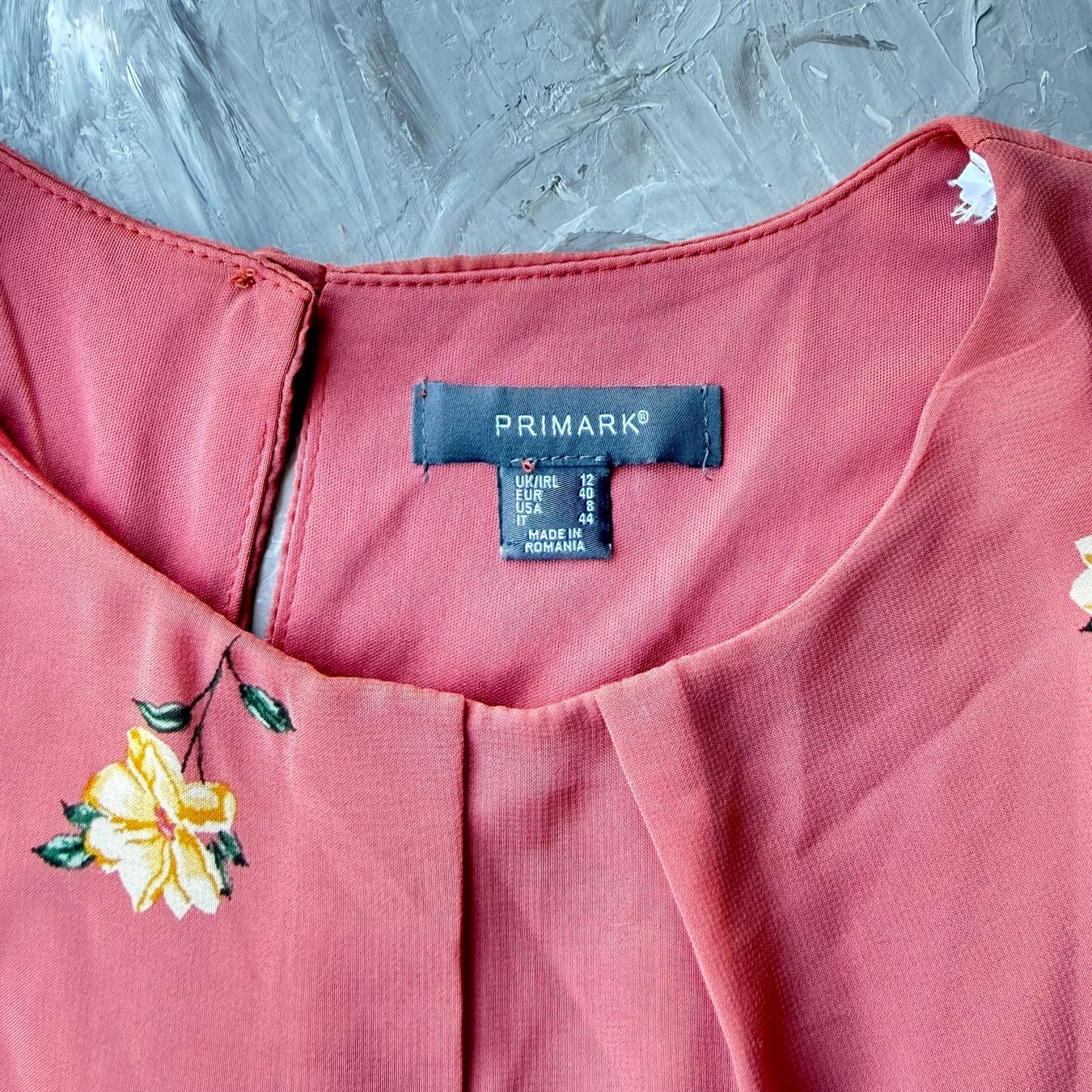 Primark Vestiti: Robe mini en mousseline fleurie – Usato da Thônex venduto da Suisse.Shopping 7