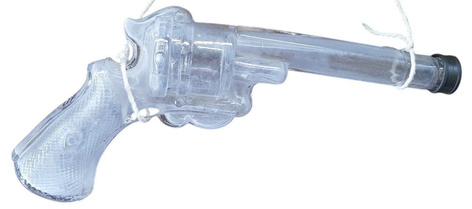 Sonstiges: Whiskeyflasche Revolver antik – Gebraucht aus Mörschwil von antiksalon