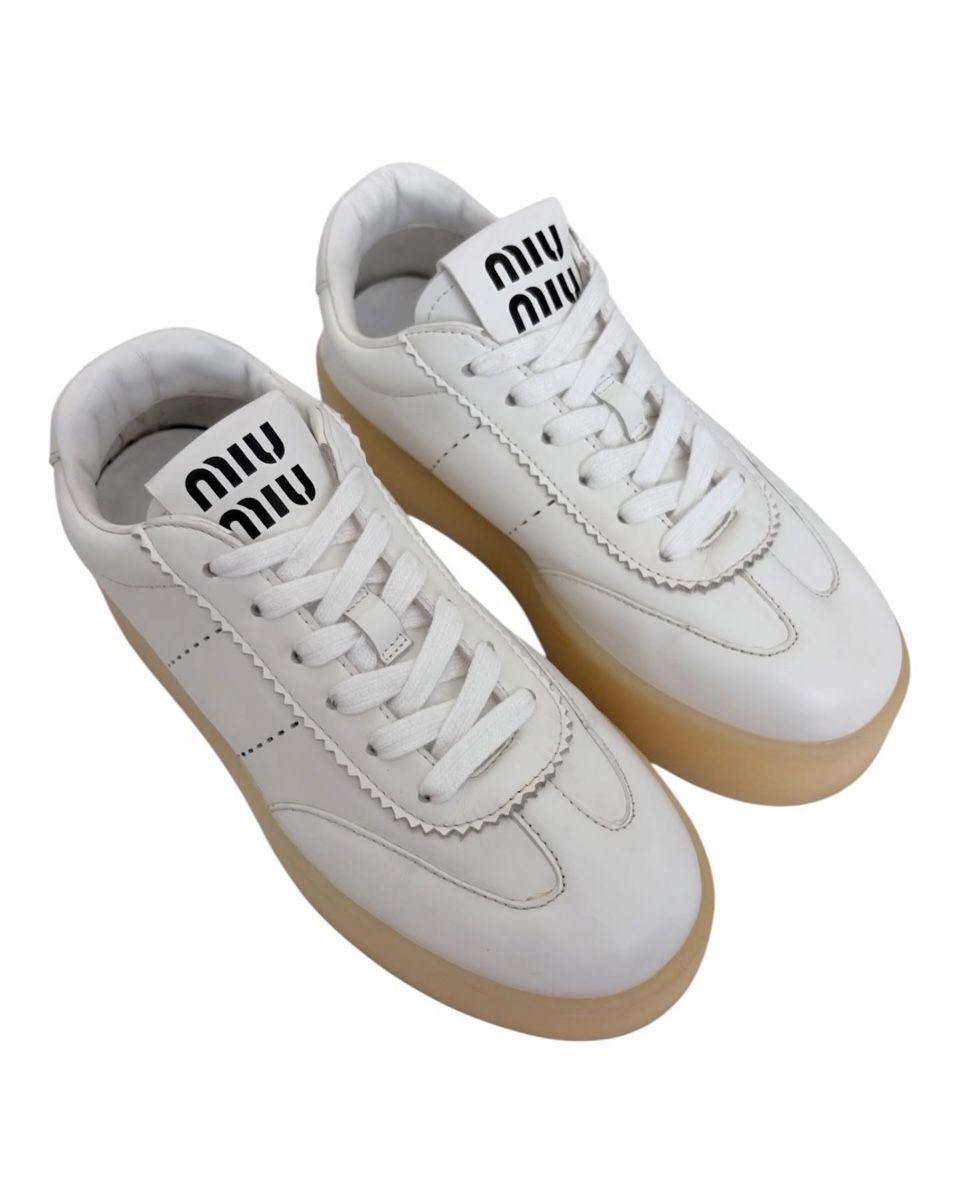 Miu Miu Scarpe da donna: Miu Miu White Sneakers Shoes – Usato da St.Josefen venduto da lop_lh8d 1
