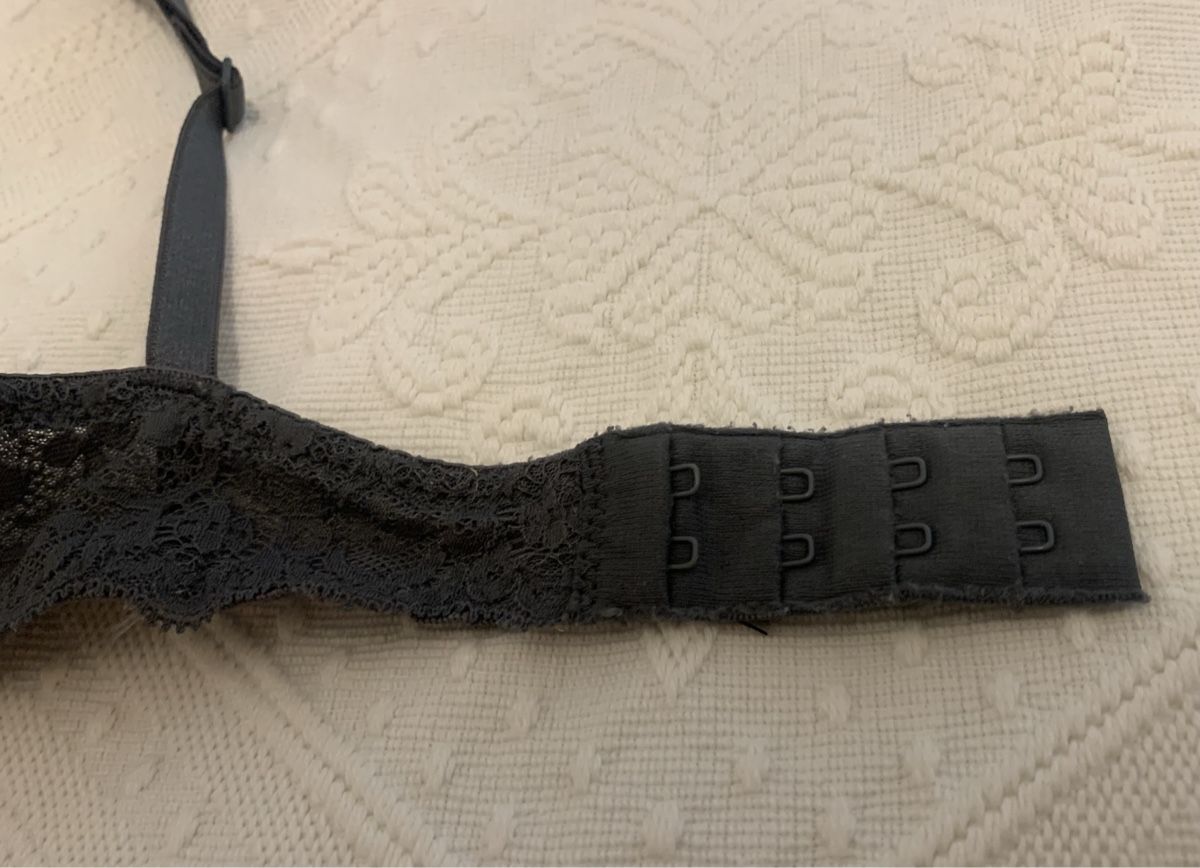 Altra biancheria intima: Balconette-BH von Intimissimi, Gr. 70B – Usato da Zürich venduto da p_q7q_nichtraucher 3