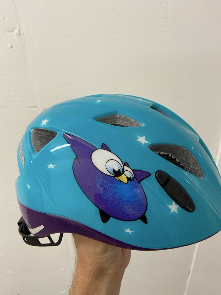 Alpina Helme: Alpina Velohelm Kinder 45-49 – Gebraucht aus Arbedo von gregmccooper