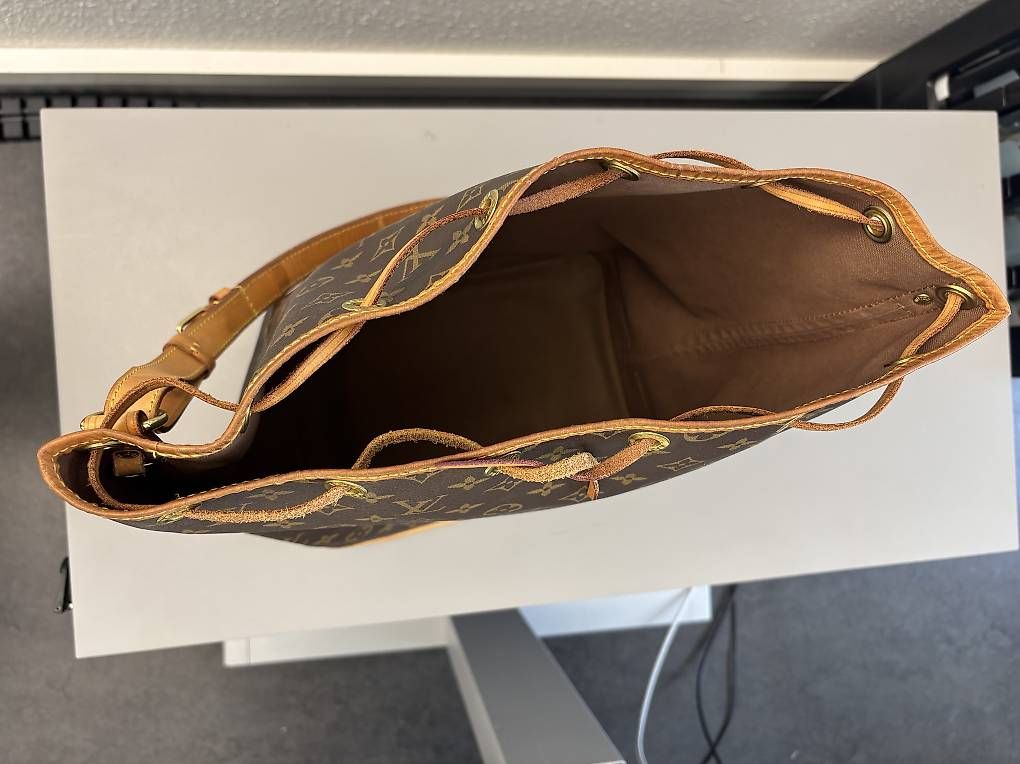 Borse da donna: Louis Vuitton Tasche LEDER – Usato da Basel venduto da meh_88mq 3