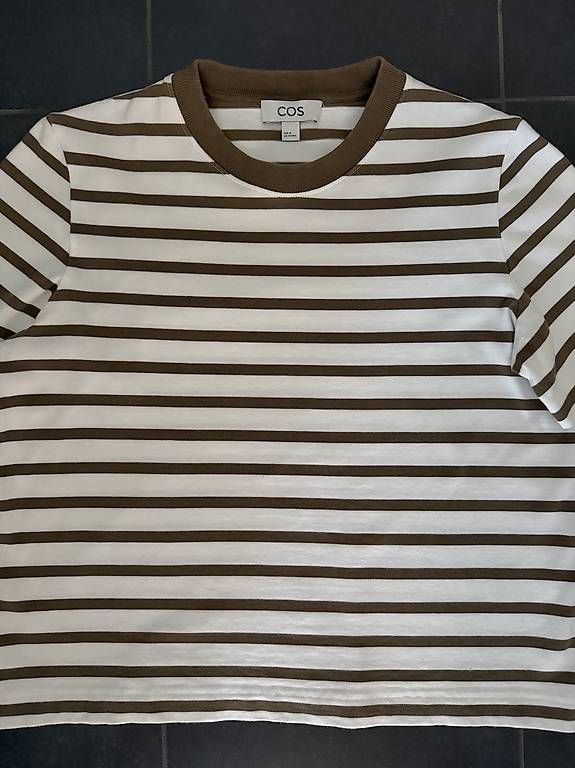 Cos T-shirt: COS T-Shirt Gr. M – Usato da Luzern venduto da Feliz 3