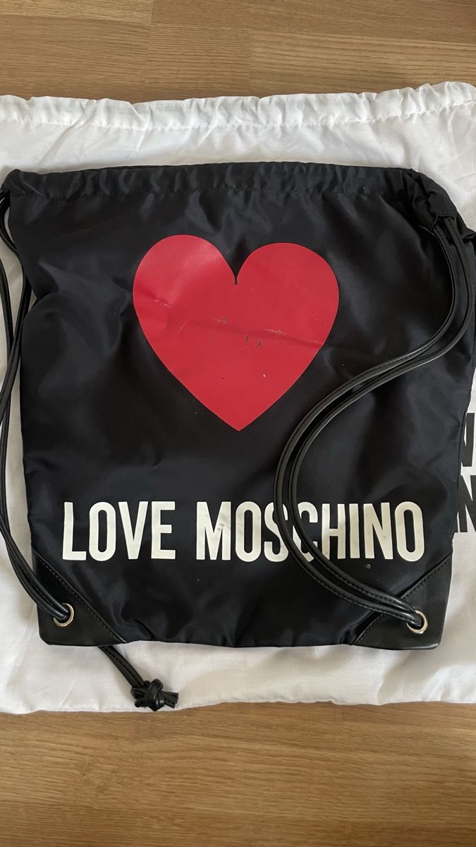 Moschino Zaini: Love Moschino Turnsack – Usato da Zürich venduto da Tina_aa 1
