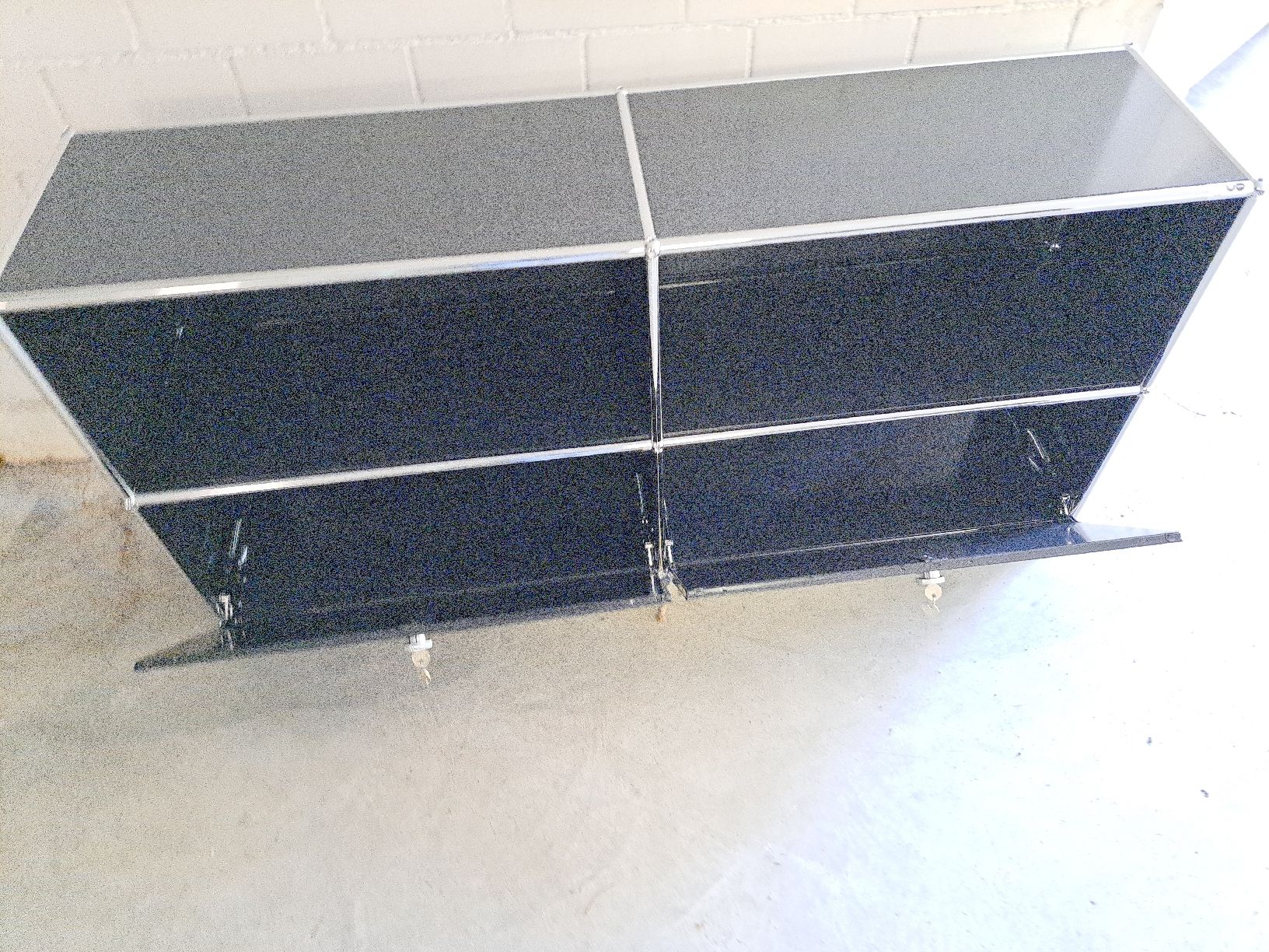 Cassettiere: USM Sideboard Schwarz – Usato da Zürich venduto da LUXUS2020 2
