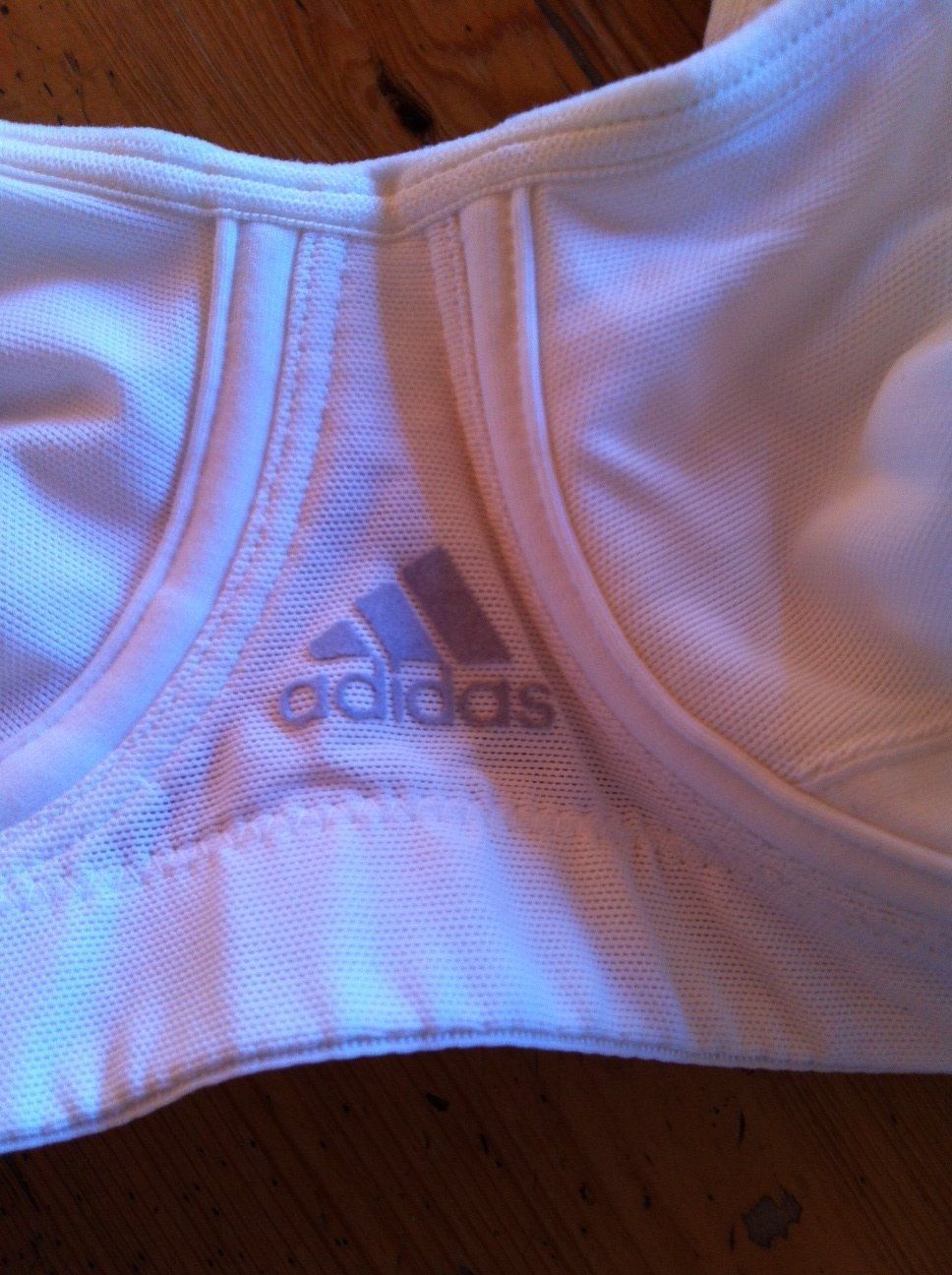 Adidas Altra biancheria intima: Sport BH von Adidas – Nuovo (secondo la descrizione) da Orselina venduto da Vrenegonde 3