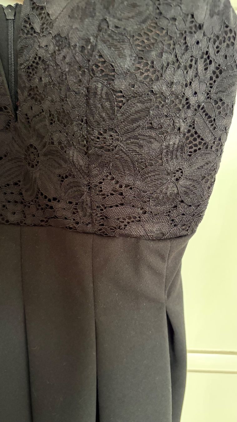 Vestiti: Kurzes schwarzes Kleid – Nuovo (secondo la descrizione) da Wollerau venduto da sid_g2jc 2