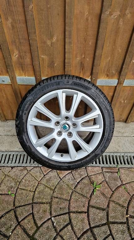 Skoda Pneumatici & Ruote complete: Skoda Octavia Räder – Usato da Weisslingen venduto da F4R