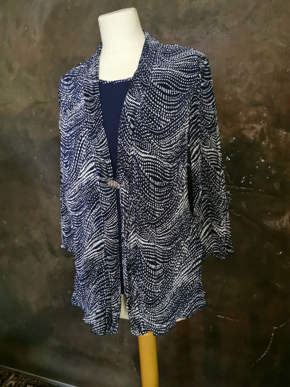 Blusen: Blusenshirt, dunkelmarine/weiss – Neu (gemäss Beschreibung) aus Wettingen von Biitel 1
