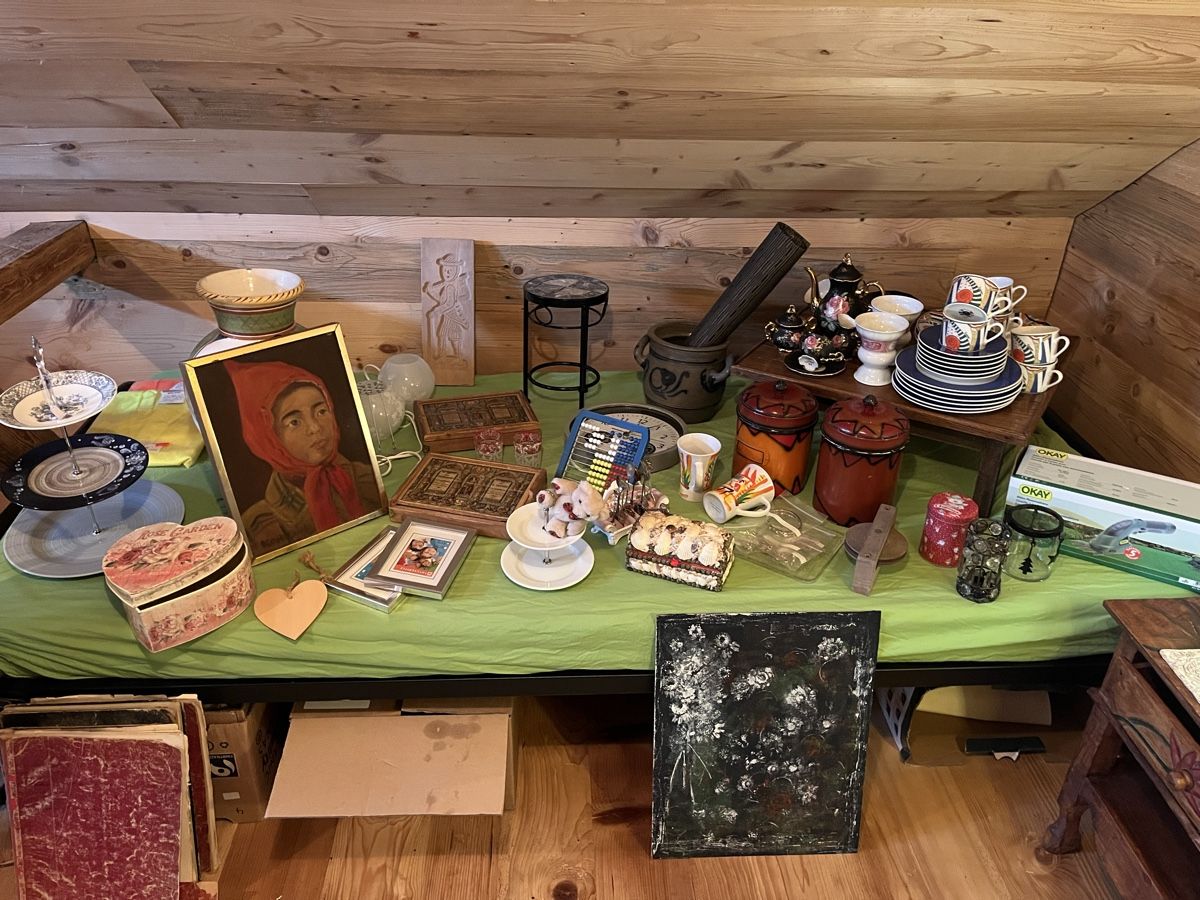 Sonstiges für Firmenanlässe & Parties: Flohmarkt – Gebraucht aus Eschenz von glettise24 1