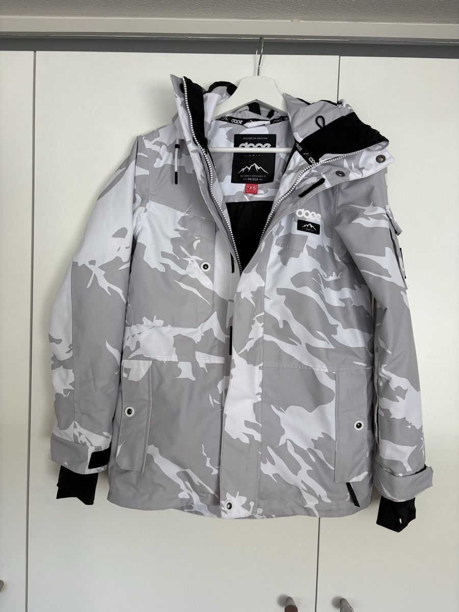 Dope Vestes: Dope Skijacke – D'occasion à Küsnacht ZH par CONVOGEL4