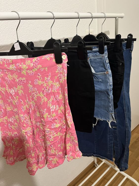 Jupe en jean tendance Pull Bear taille S dechiree ete Comprare su Ricardo