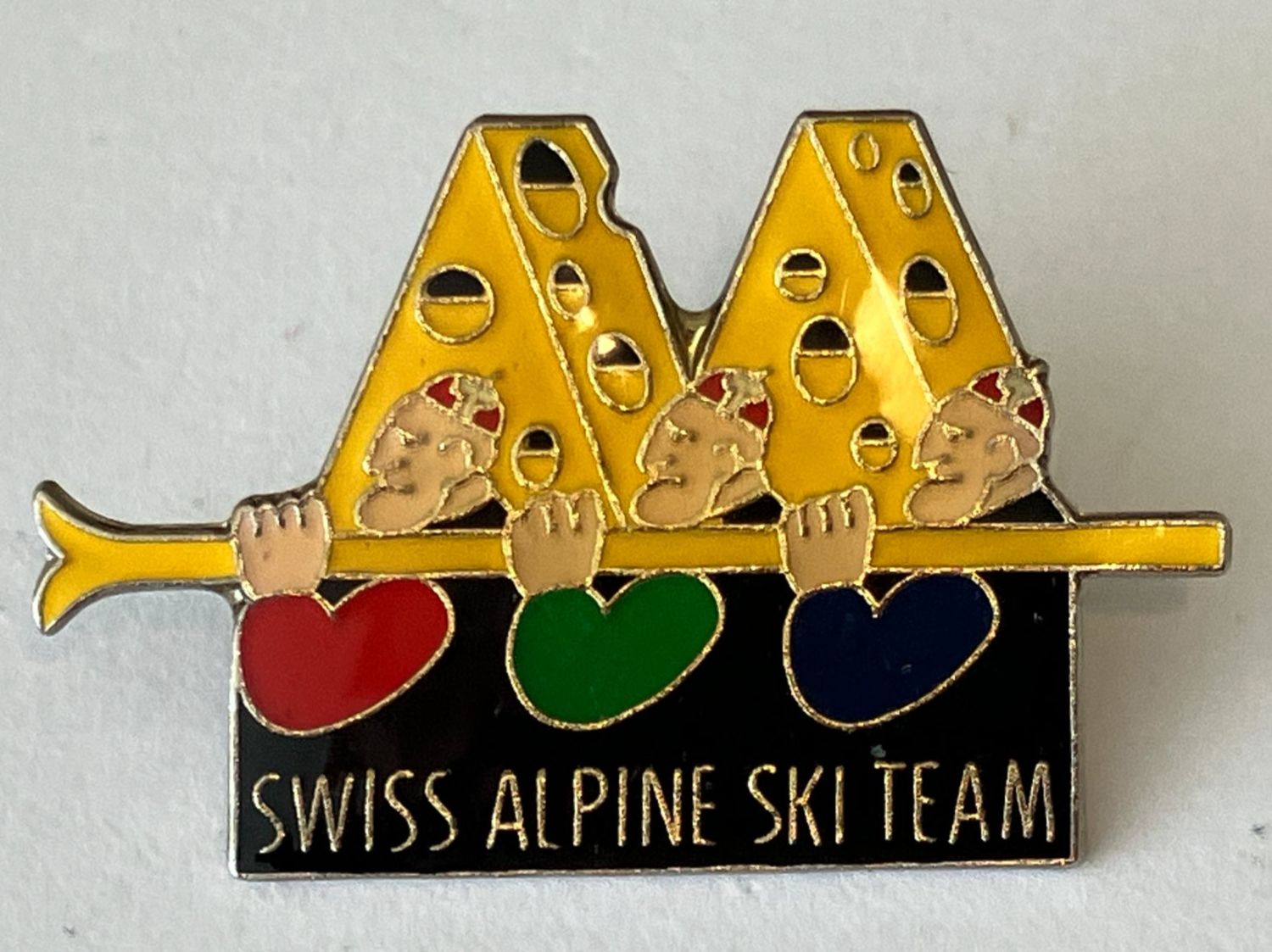 Placchette & Badge: 1 Pin Swiss Alpine Ski Team – Usato da Basel venduto da djwwpp