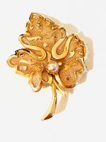 Vintage 1960’s Maple Leaf Brooch with Pearl
