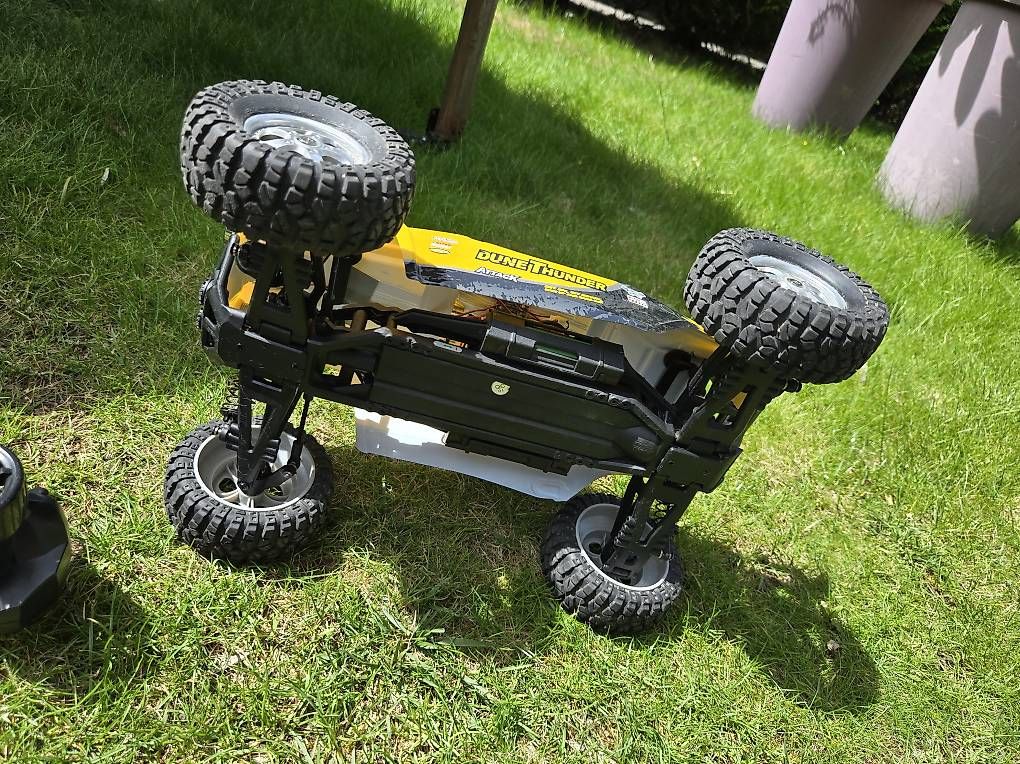 Modellismo RC: Voiture RC D'une Thunder 1:12 – Usato da Satigny venduto da Gatoil 3