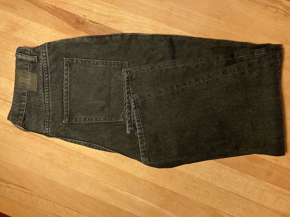 Jeans: Tolle schwarze Armed Angels Jeans – Usato da basel venduto da RaKu84