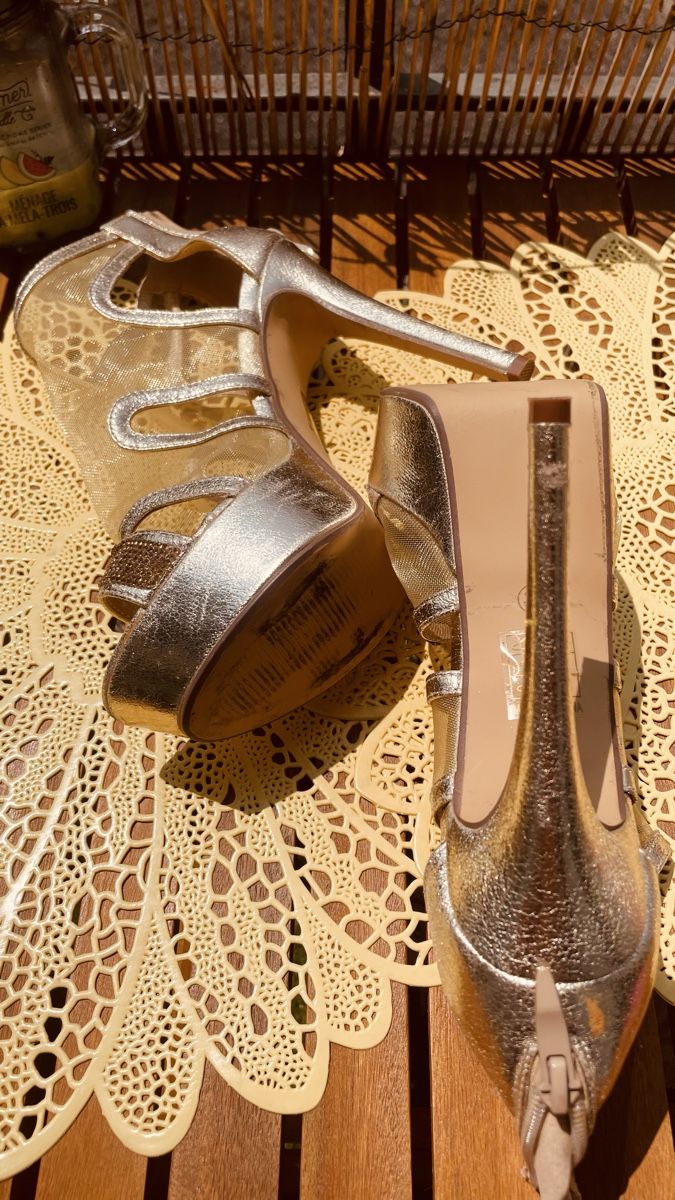 Damenschuhe: Elegant & Sexy Golden Dancing Sandals – Neu (gemäss Beschreibung) aus Luzern von lei_5btm 5