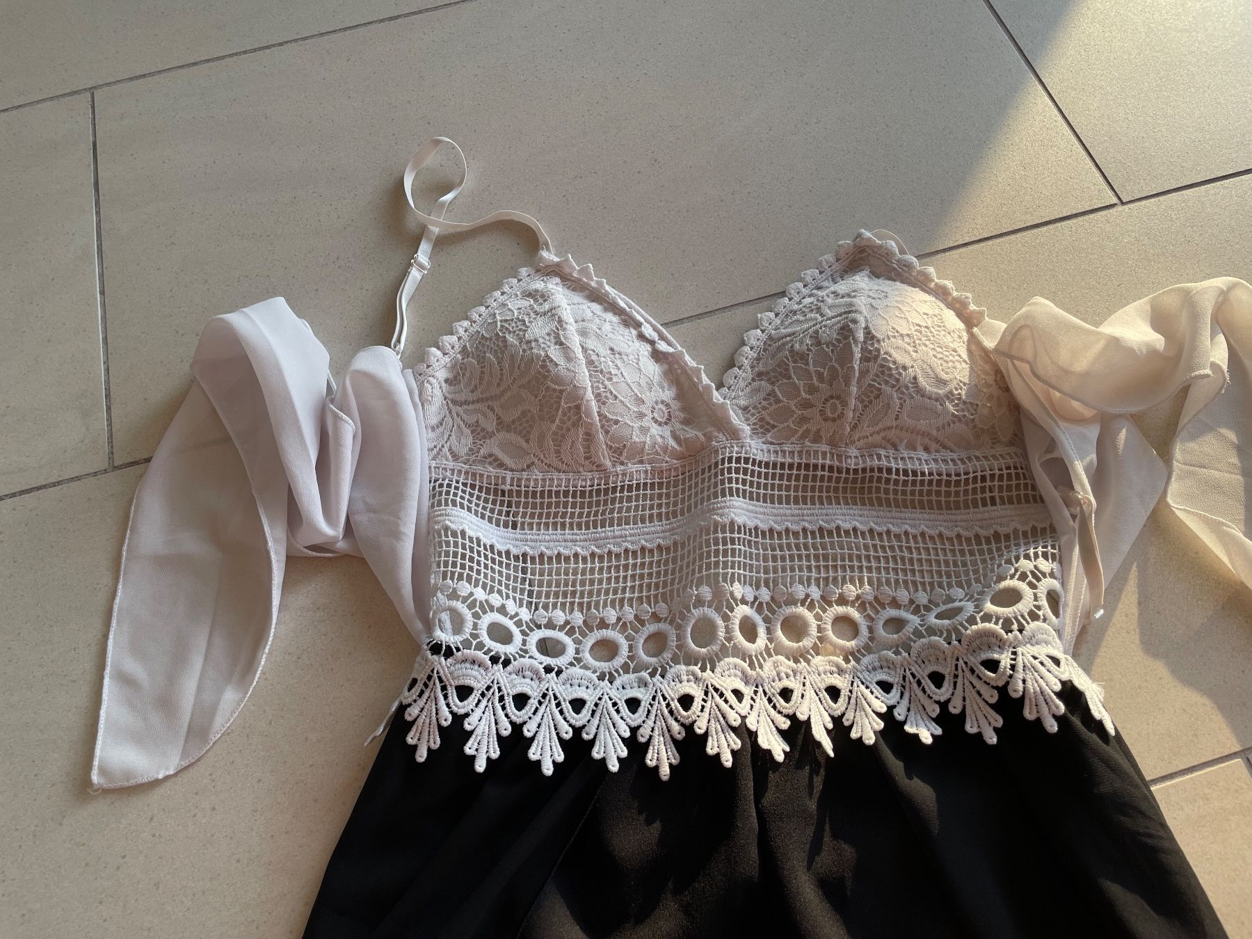 Robes: Kleid mit Hosenrock und Volant – D'occasion à Zug par falama 1