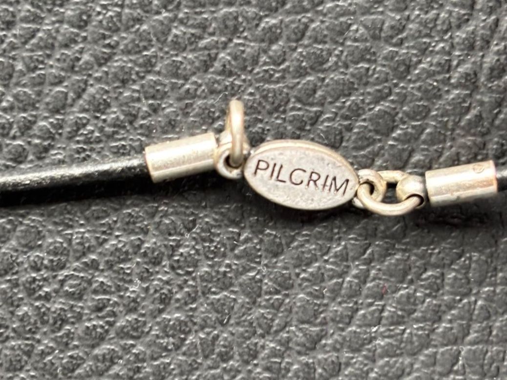 Ketten: Collier à pendentif Pilgrim  trèfle à quatre feuilles – Gebraucht aus Peseux von Cresus27 5