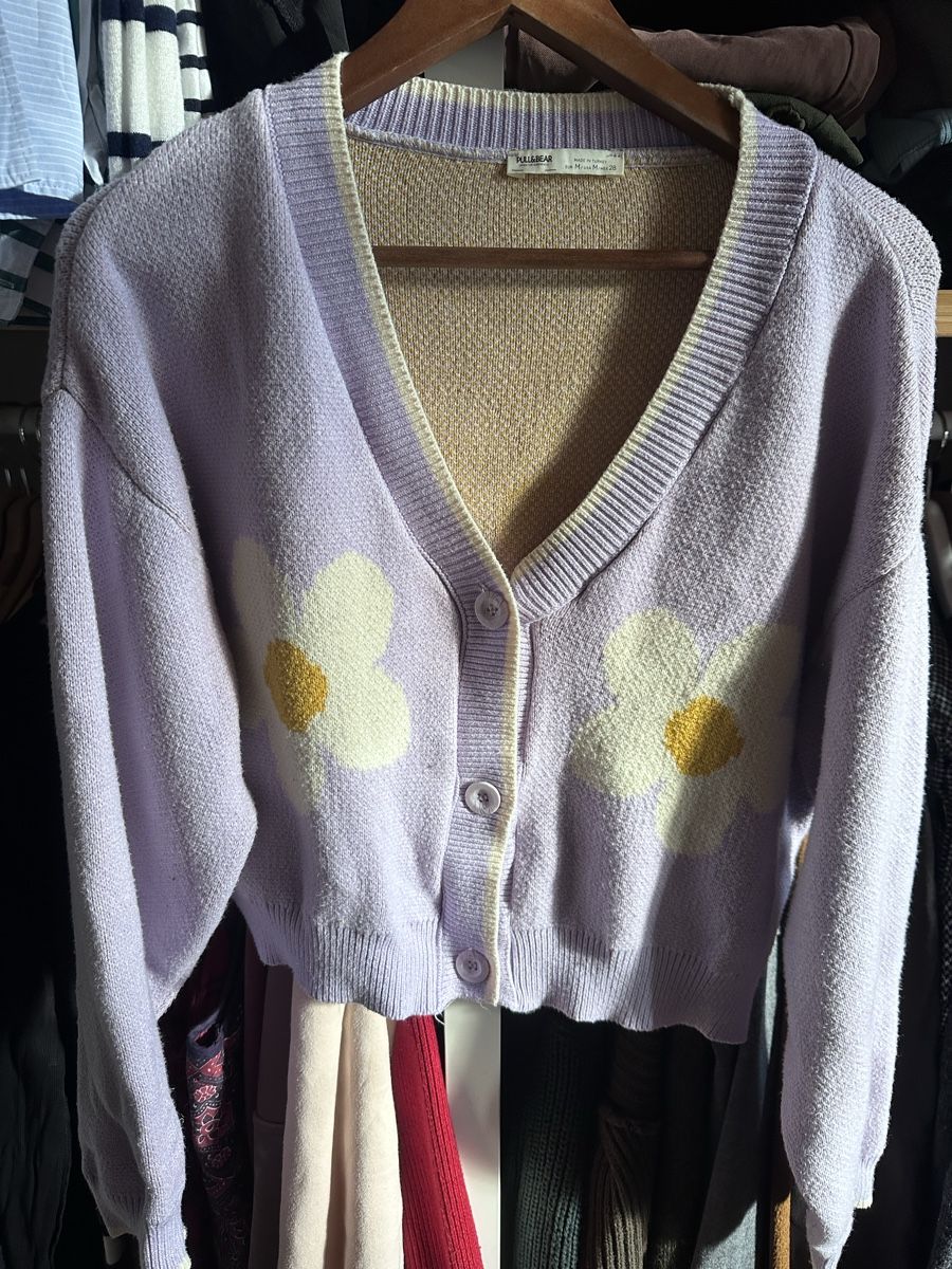 Pull&Bear Pullover & Sweatshirts: Cardigan Frühling Gr. M Pull&Bear – Gebraucht aus Münsingen von Secondhand89