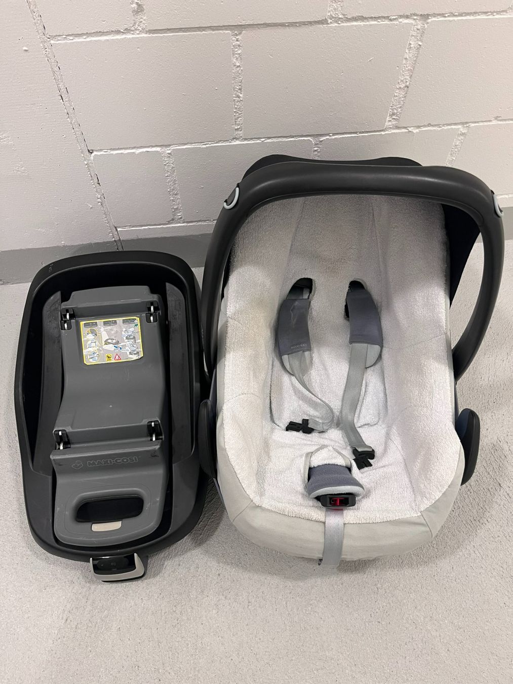 Maxi-Cosi Sièges auto: Babyschale – D'occasion à Würenlingen par ara_dlb6