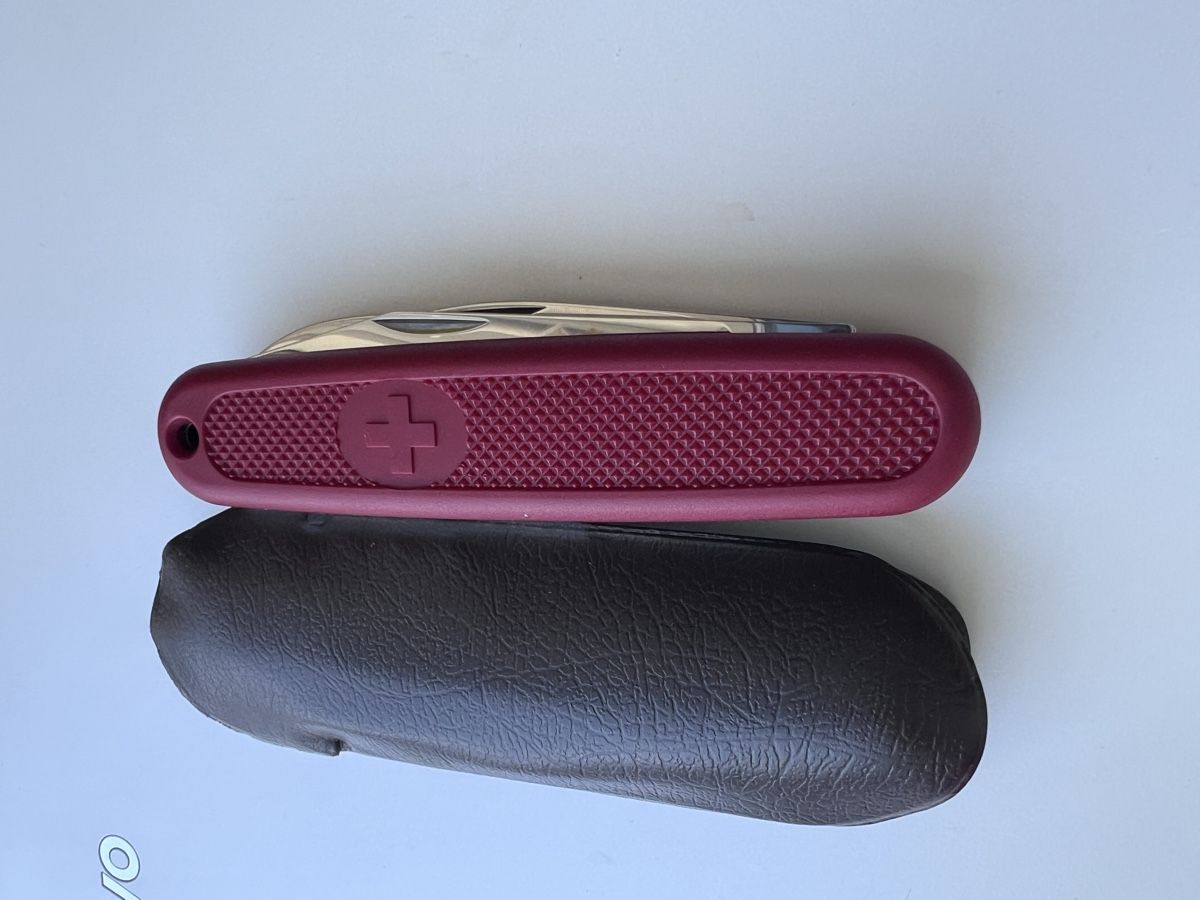 Victorinox Coltelli tascabile: Victorinox Bianco 108mm limited – Nuovo (secondo la descrizione) da Oftringen venduto da btt_ddb9 5