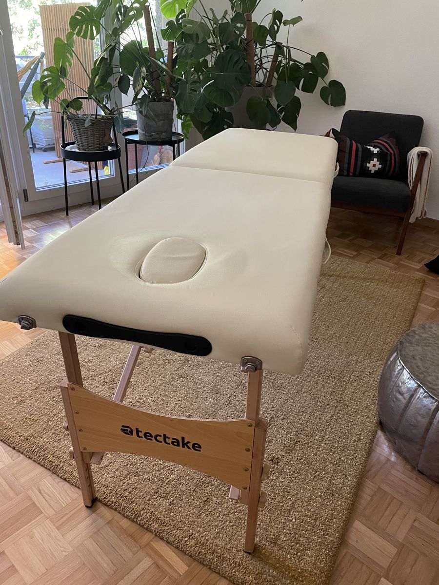 Kosmetik-& Massageliegen: Massageliege neuwertig!  – Neu (gemäss Beschreibung) aus Zürich von nog_2bw7