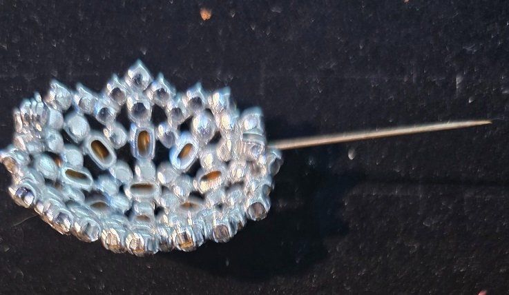Spille & Fermagli: Funkelnde Vintage-Brosche mit Strasssteinen (ca. 4.5 cm) – Usato da Flums venduto da Flumsantik 4
