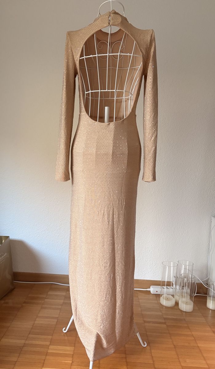 Robes: Abendkleid glitzer beige lang Grösse 34 – Neuf avec emballage d'origine à Kriens par dajaxoxo 1