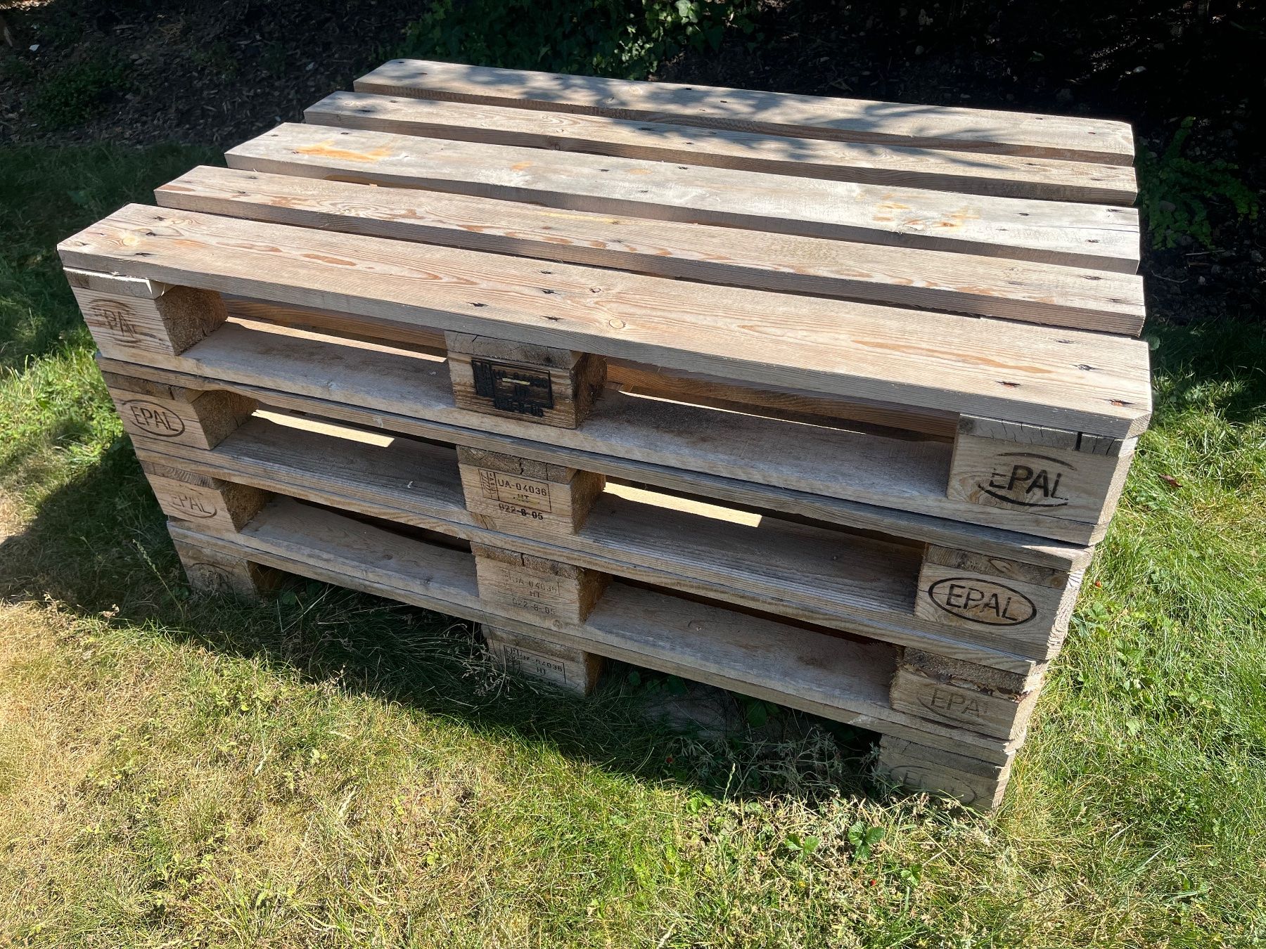 Palettes: Holzpaletten – D'occasion à Vinelz par Lewis001 3